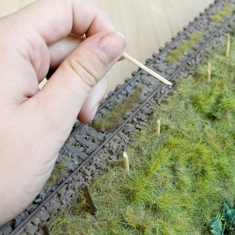 thumbnail image 2 of Laser Cut 5ft GWR Fence Posts OO Gauge Model Railway, 1:76 Scale LX065-OO Unassembled Kit 2 of 5